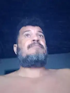 צ'אט XXX בשידור חי של tarra122