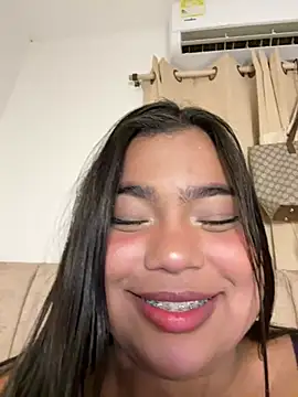 צ'אט XXX בשידור חי של emily_morgam