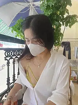 lyna_bl's Live XXX Chat