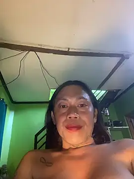 צ'אט XXX בשידור חי של ASIANMISTRESSSS