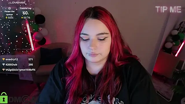Mia_R0ss Chat XXX in diretta