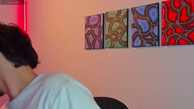 manu__05 XXX чат на живо