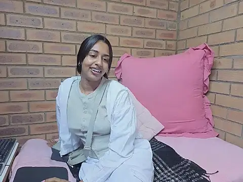 indiansexkitten23's Live XXX Chat