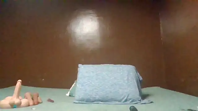 Heavenskyyee লাইভ XXX চ্যাট