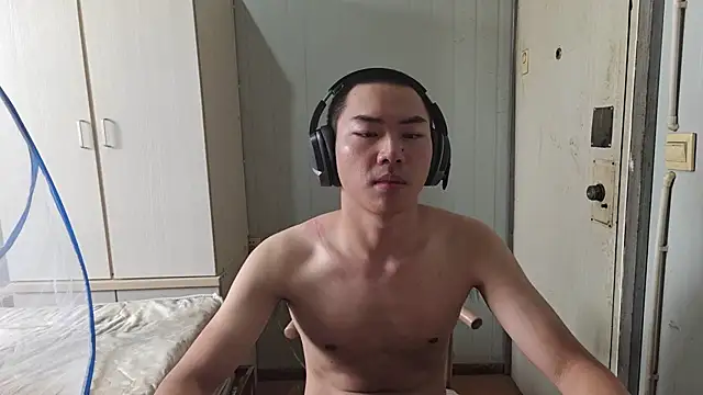 dyjdddttj's Live XXX Chat