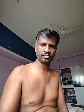 ParamkeerthiのライブXXXチャット