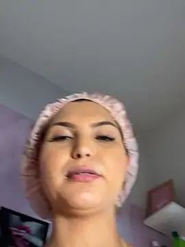 Melzinha71 Adlı Modelin Canlı XXX Sohbeti