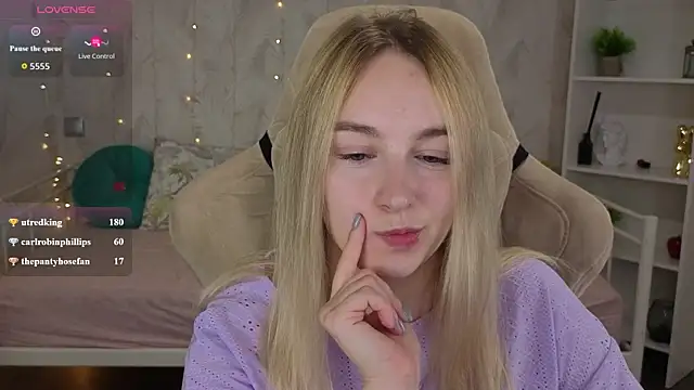 Shy_Polly's Live XXX Chat