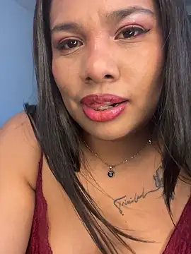 Chat +18 de Rashell1_Queen ao vivo