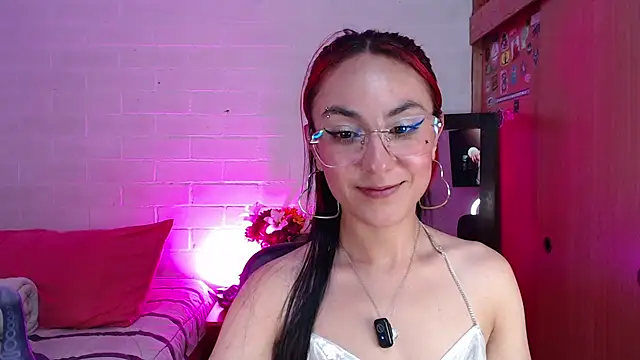 Amy66's Live XXX Chat