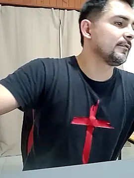 Bradd_32 live XXX chat