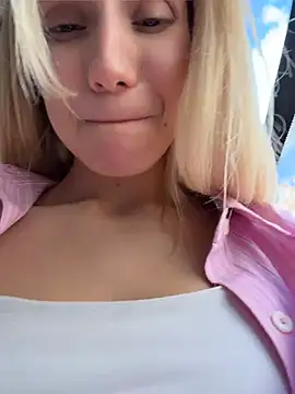 צ'אט XXX בשידור חי של Pink_Kiss