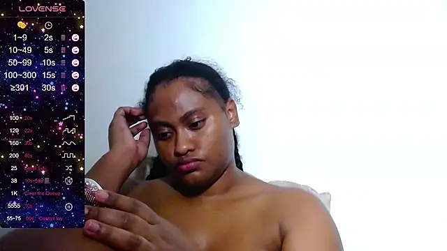 Chat +18 de kyara_pride ao vivo