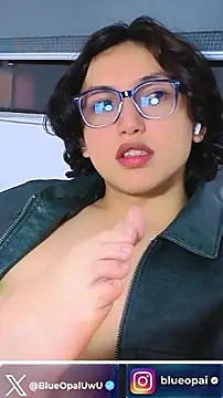 -BlueOpal- Live XXX-chat