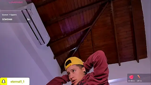 Chatroom XXX en direct de _Eternal_