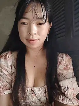 Onehittt Chat XXX live