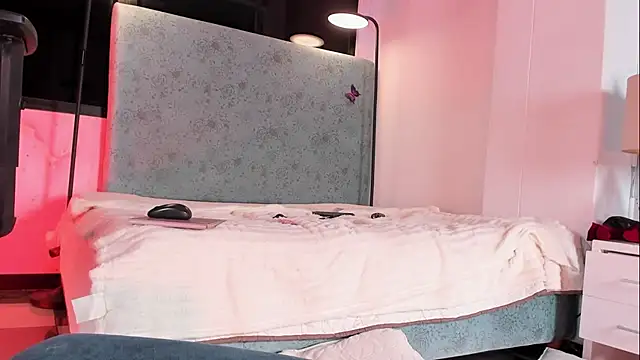 JESSI_NAOMIのライブXXXチャット