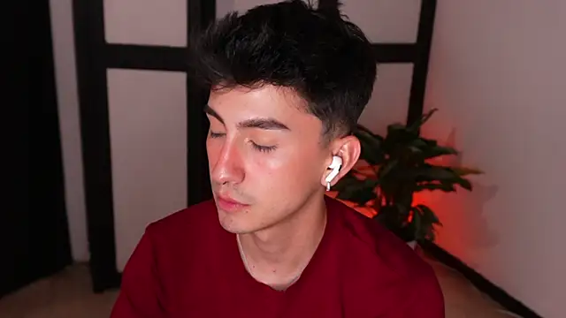 Živý XXX chat sweettaaron01