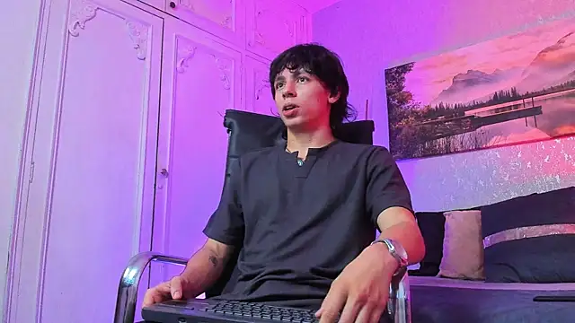 Tyler_durten Chat XXX in diretta