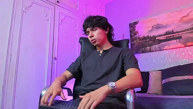 Tyler_durten Chat XXX in diretta
