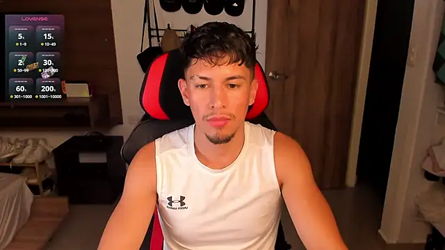 Онлайн чат XXX Aaronfox_x