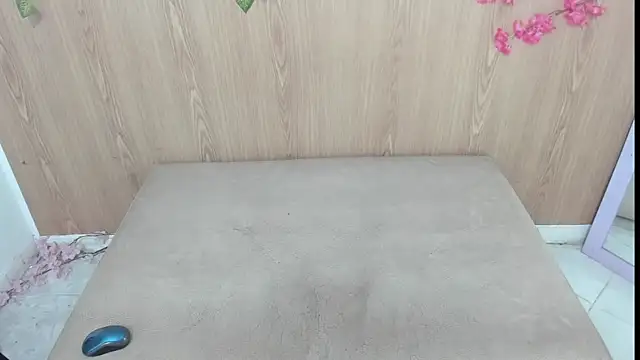 jenelotizz06's Live XXX Chat
