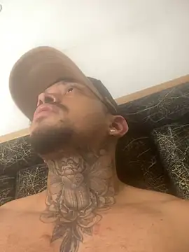 Stiven_collins Adlı Modelin Canlı XXX Sohbeti
