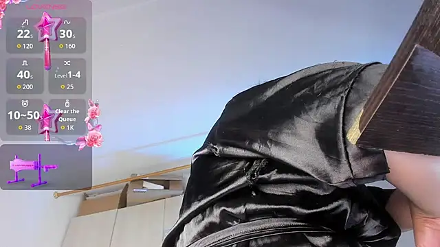 LilyWhitney's Live XXX Chat