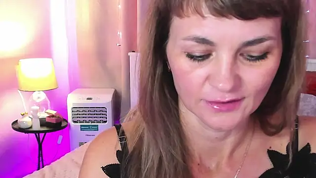 annasimonsj's Live XXX Chat