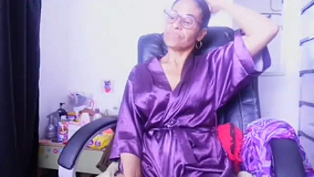 دردشة Aries_Mature الجنسية المباشرة