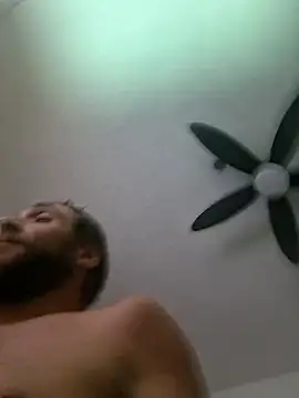 SmokingSloth Adlı Modelin Canlı XXX Sohbeti