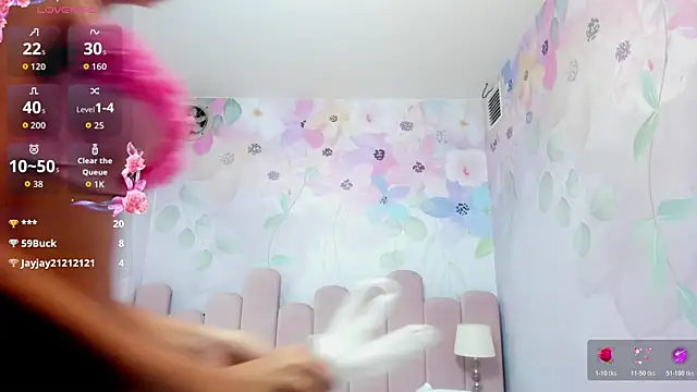 Miabloom19_ élő XXX-chatje