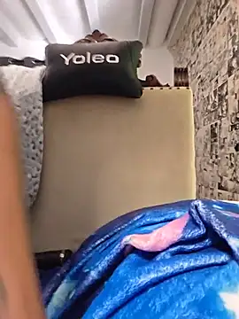 kylie_blck 现场XXX聊天