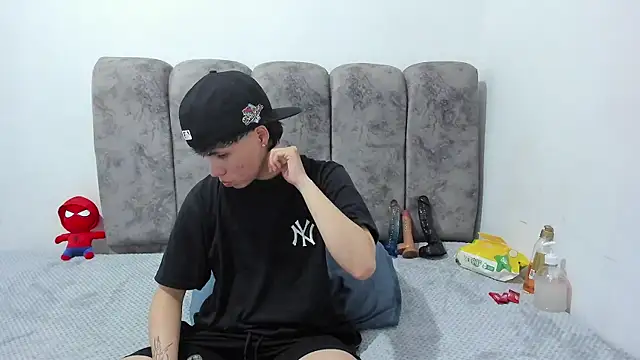 Bruno_CruzzのライブXXXチャット
