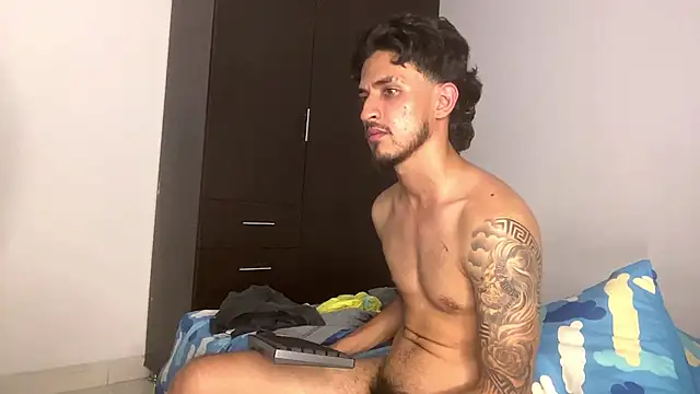 Kriss_Edwards' Live XXX Chat