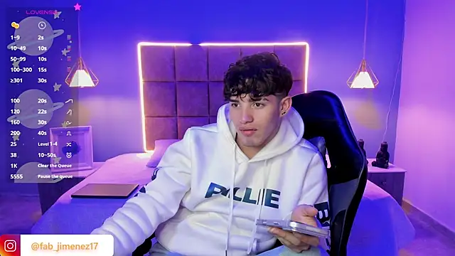 AlejooTwink XXX чат на живо