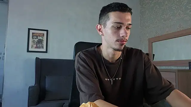 Chat +18 de KaydenDrew ao vivo