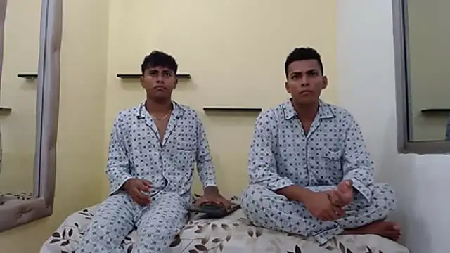 Онлайн чат XXX patrickvsnoah