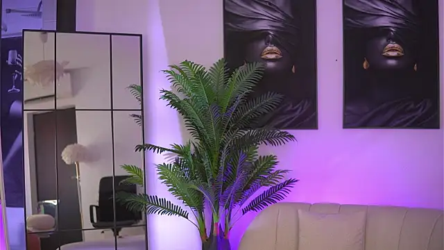 Živý XXX chat EllenKarter