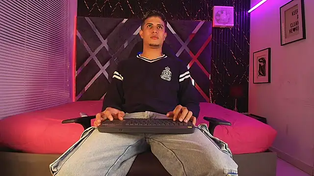 dominic_connor's Live XXX Chat