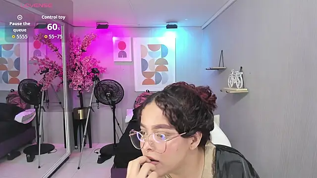 Chat XXX en directo de Maggy_t18