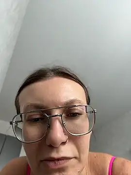 Fiona_12 Live XXX-Chat