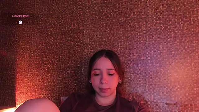 Apartment28 Live XXX Chat