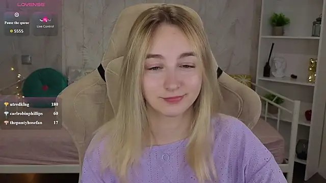 Онлайн чат XXX Shy_Polly