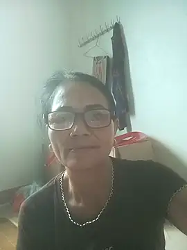 Chat +18 de Vieekee ao vivo
