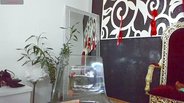 Xrenata_blu Adlı Modelin Canlı XXX Sohbeti