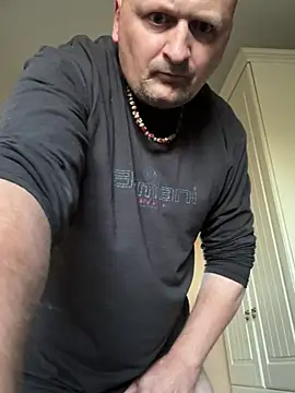 Attila120 Live XXX-Chat