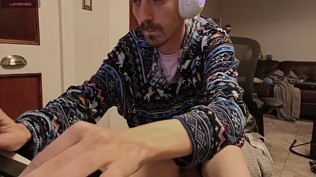 tallnerdyguyn Live XXX chat