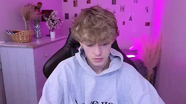 kevingarsiaa Chat XXX in diretta
