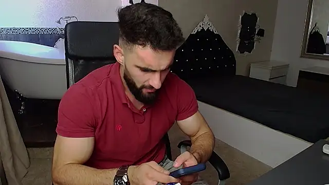 Chat XXX en directo de MicahLane